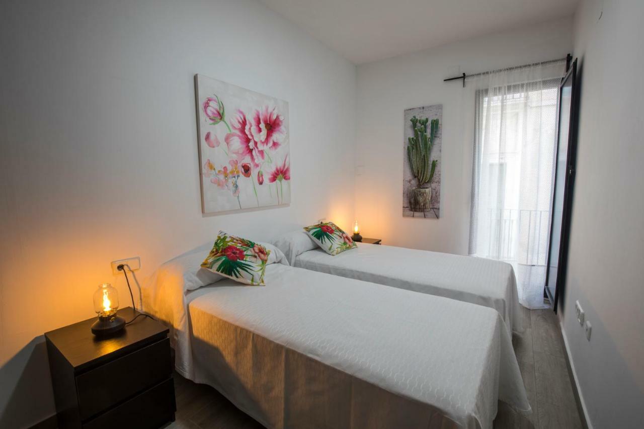 Apartamentos Caceres Turistico エクステリア 写真