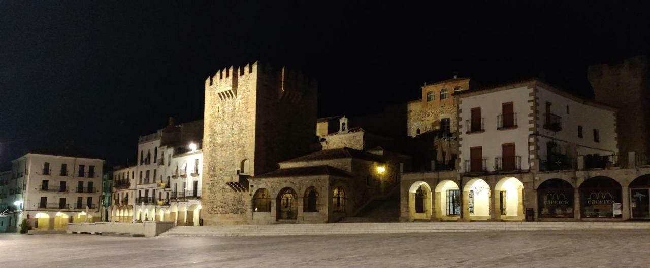 Apartamentos Caceres Turistico エクステリア 写真